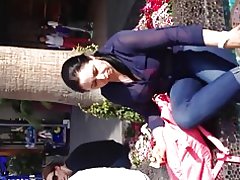 Şeffaf bluz sıcak milf